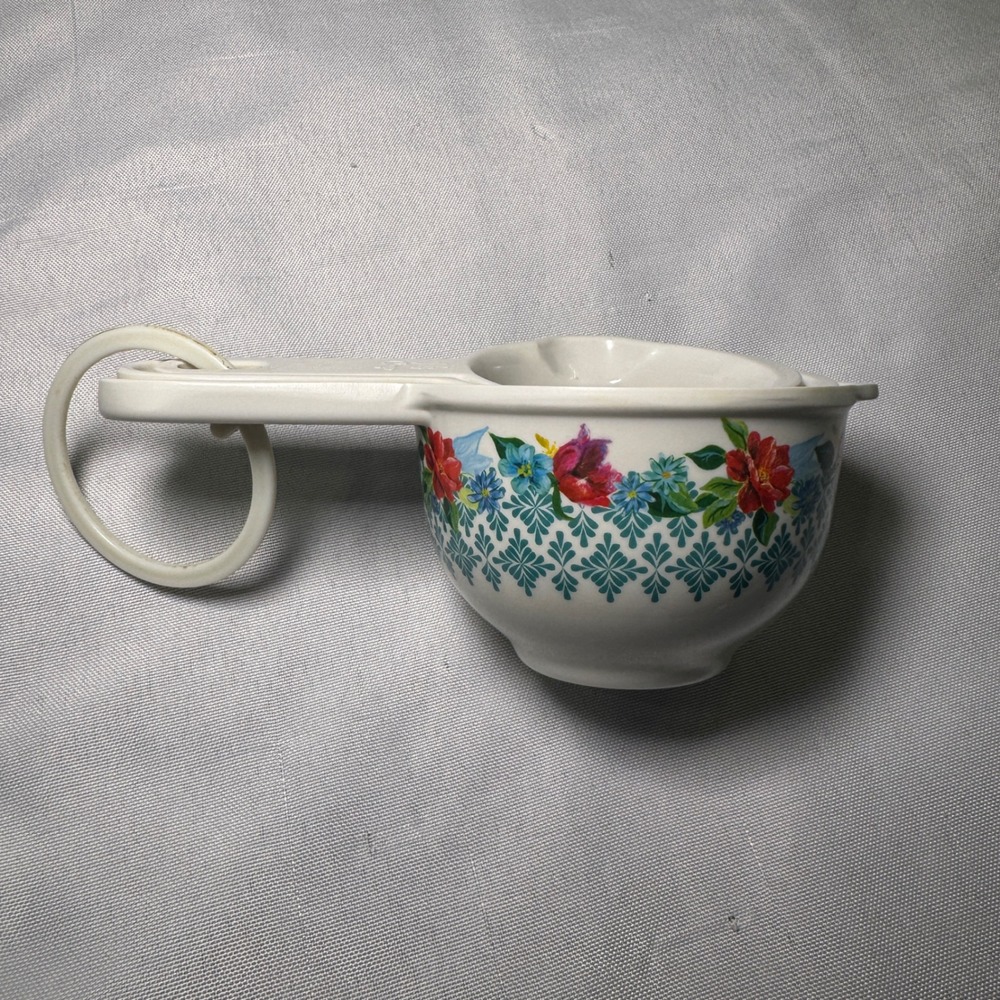 The Pioneer Woman Melamine Floral Nesting Measuring Cups Set of‎ 4 White Multi